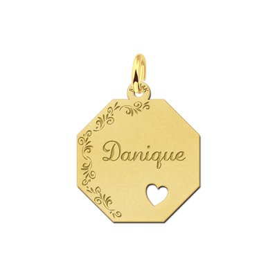 Gouden achthoekige hanger met sierlijke naamgravure, bloemmotief en hart symbool 