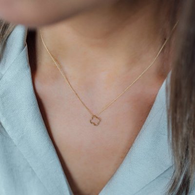 Just Franky  Vintage Necklace Clover